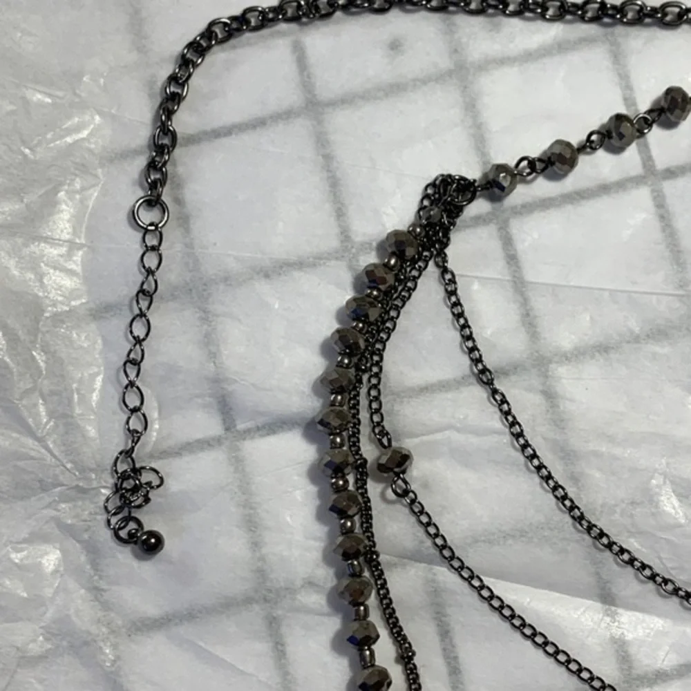 🎁Multi-Strand Necklace! - Picture 4 of 5